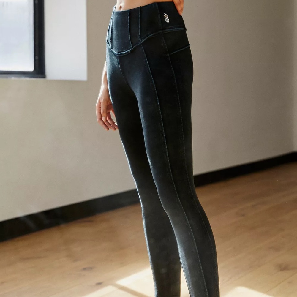 Free People Leggings • Wore Once • Excellent Condition